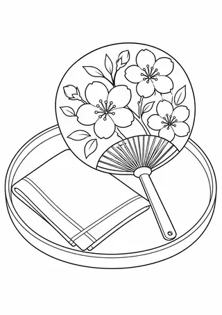 夏のうちわと小さな丸いトレー